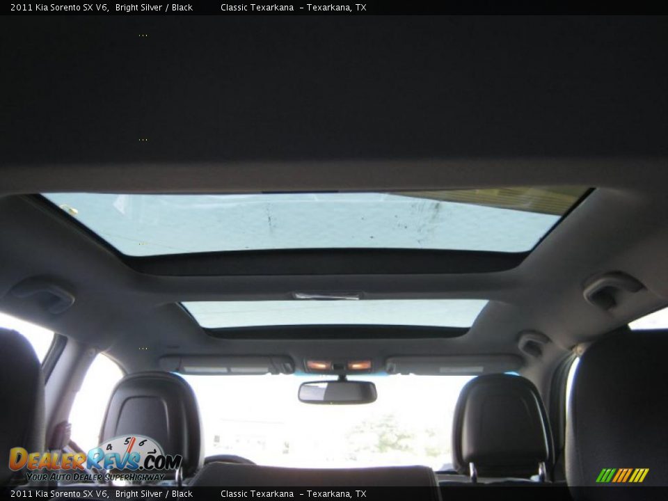 2011 Kia Sorento SX V6 Bright Silver / Black Photo #15