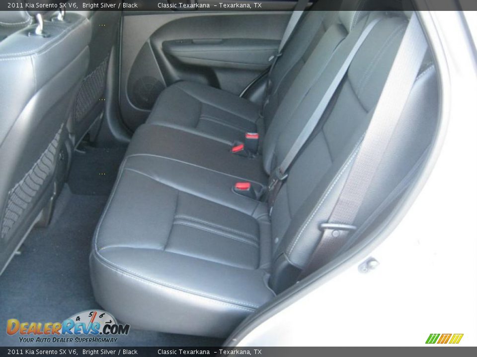 2011 Kia Sorento SX V6 Bright Silver / Black Photo #18
