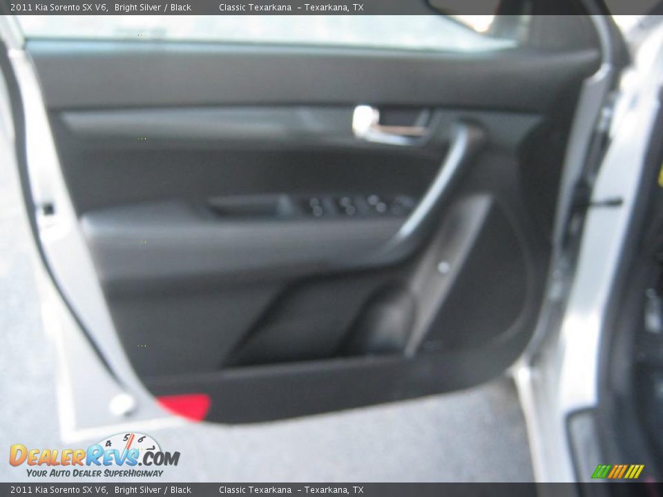 2011 Kia Sorento SX V6 Bright Silver / Black Photo #19