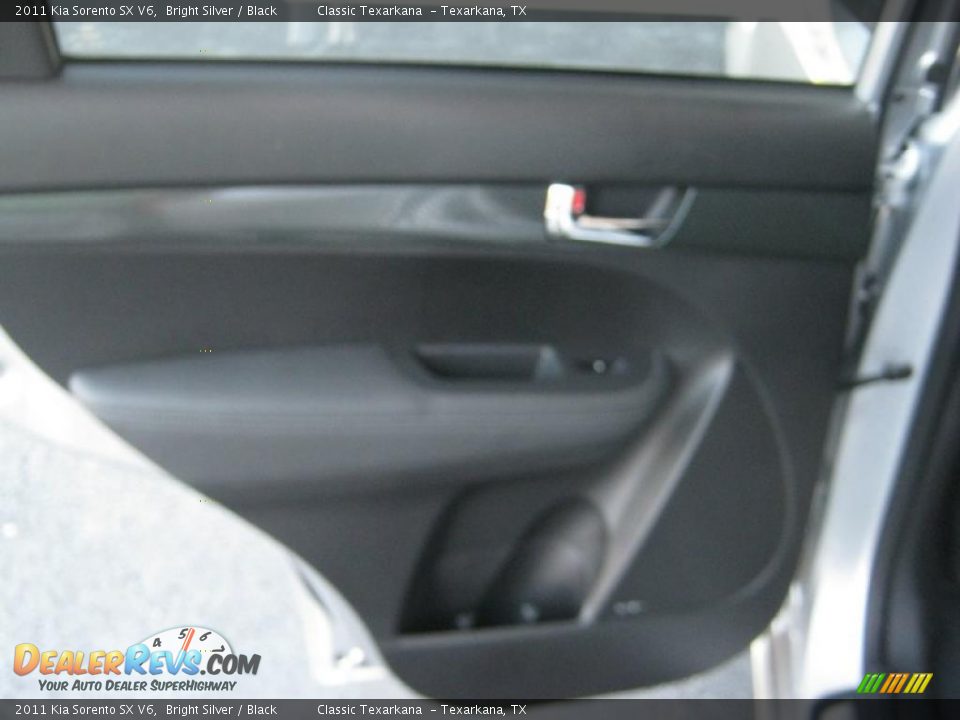 2011 Kia Sorento SX V6 Bright Silver / Black Photo #21