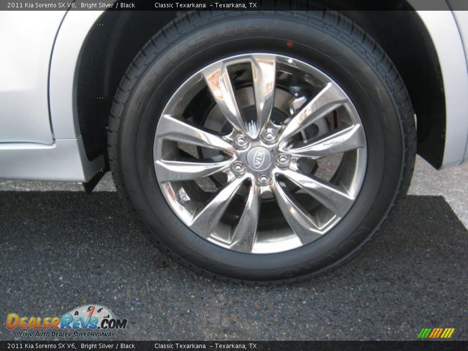 2011 Kia Sorento SX V6 Bright Silver / Black Photo #24