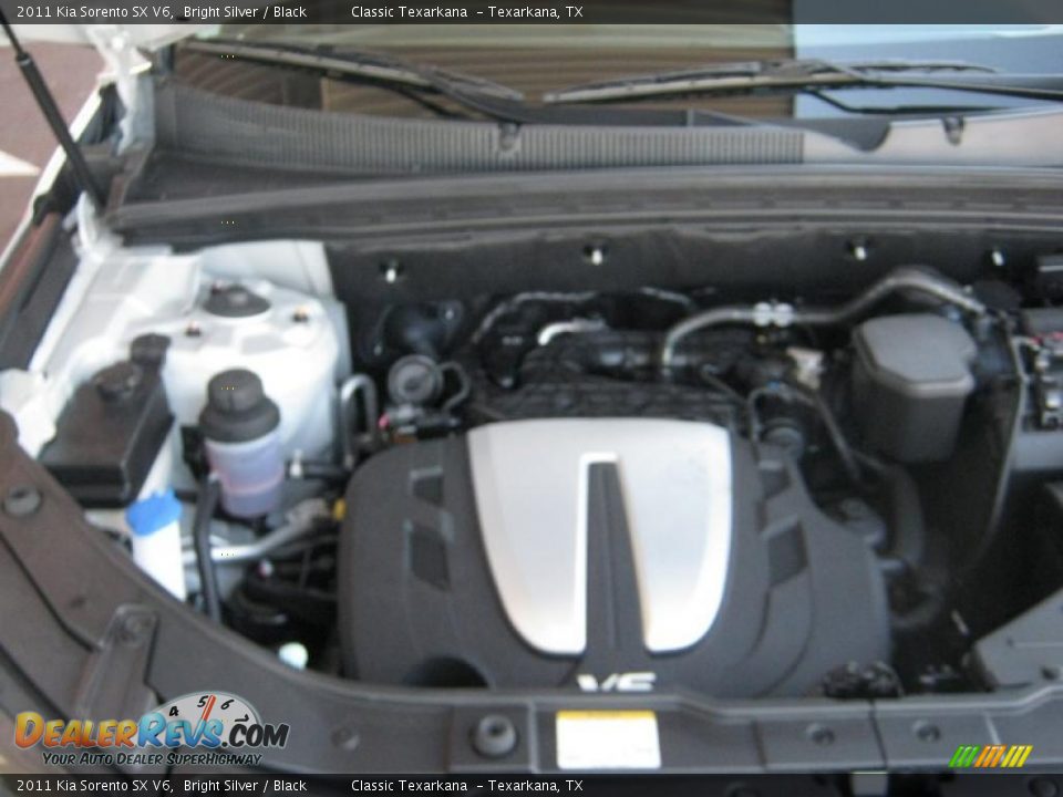 2011 Kia Sorento SX V6 Bright Silver / Black Photo #26
