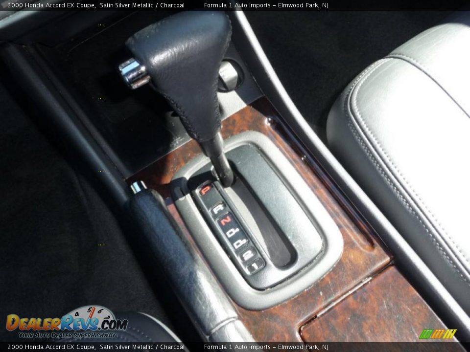 2000 Honda Accord EX Coupe Shifter Photo #14