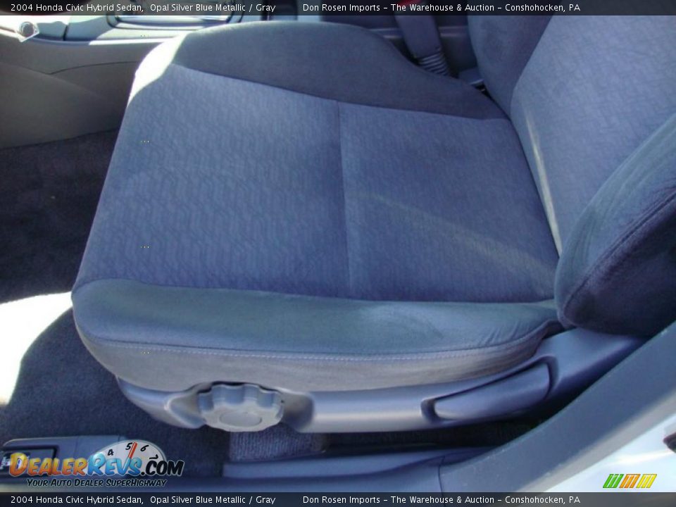 2004 Honda Civic Hybrid Sedan Opal Silver Blue Metallic / Gray Photo #16