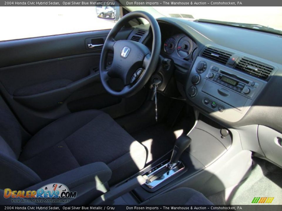 2004 Honda Civic Hybrid Sedan Opal Silver Blue Metallic / Gray Photo #19