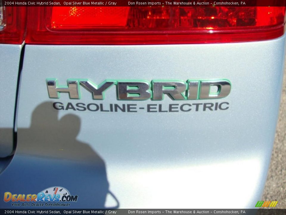 2004 Honda Civic Hybrid Sedan Opal Silver Blue Metallic / Gray Photo #28
