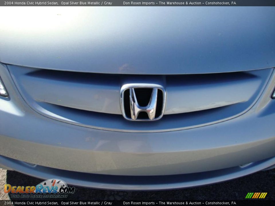 2004 Honda Civic Hybrid Sedan Opal Silver Blue Metallic / Gray Photo #34