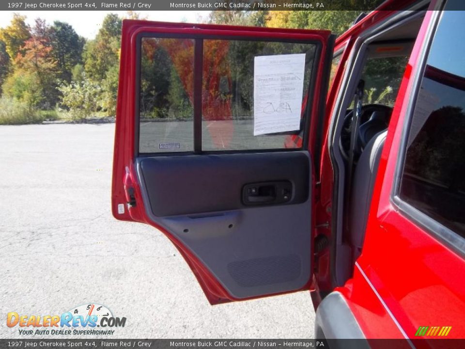 1997 Jeep Cherokee Sport 4x4 Flame Red / Grey Photo #21