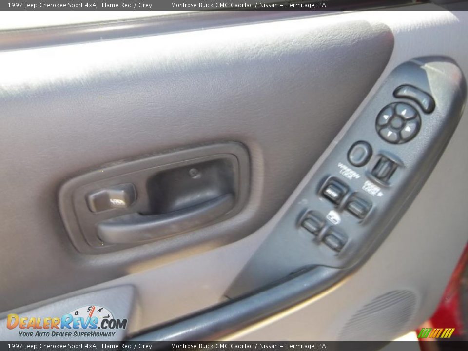 1997 Jeep Cherokee Sport 4x4 Flame Red / Grey Photo #25