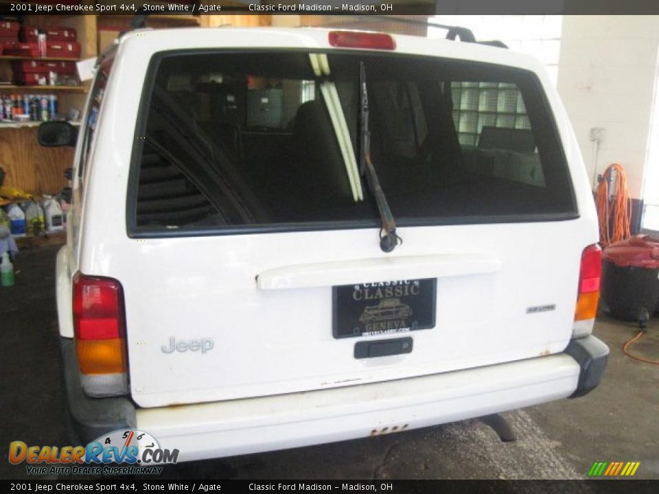 2001 Jeep Cherokee Sport 4x4 Stone White / Agate Photo #4