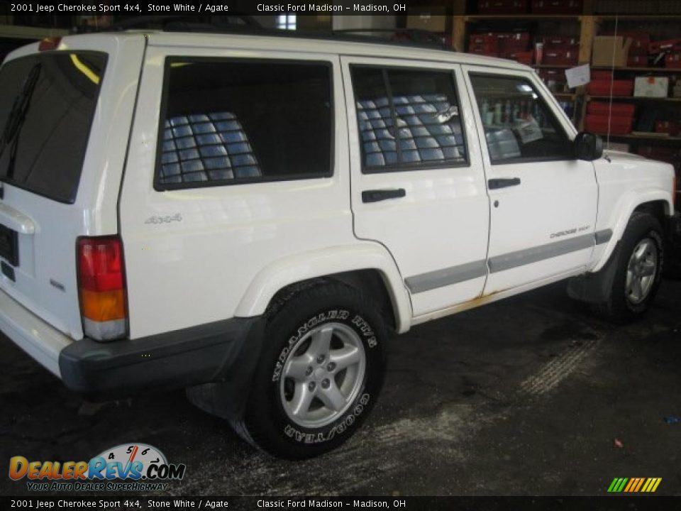 2001 Jeep Cherokee Sport 4x4 Stone White / Agate Photo #5