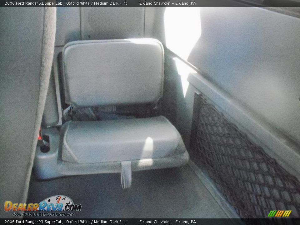 2006 Ford Ranger XL SuperCab Oxford White / Medium Dark Flint Photo #16