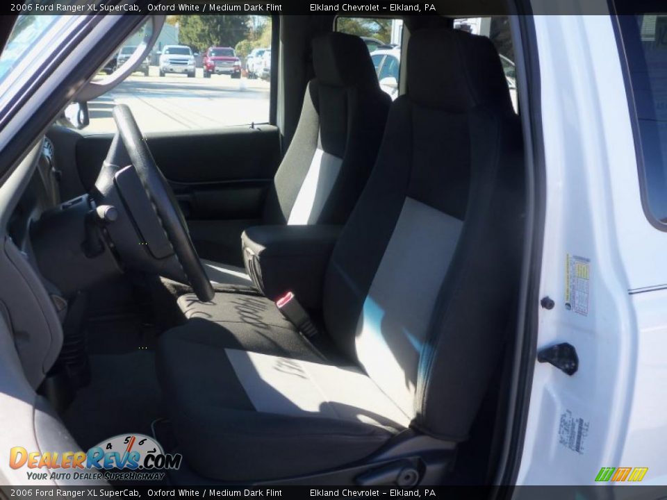 2006 Ford Ranger XL SuperCab Oxford White / Medium Dark Flint Photo #21