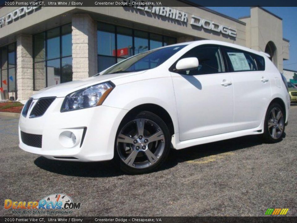 2010 Pontiac Vibe GT Ultra White / Ebony Photo #2