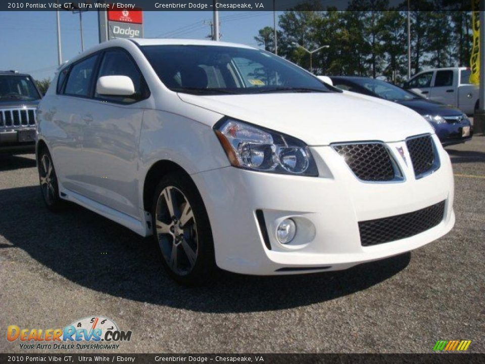 2010 Pontiac Vibe GT Ultra White / Ebony Photo #8