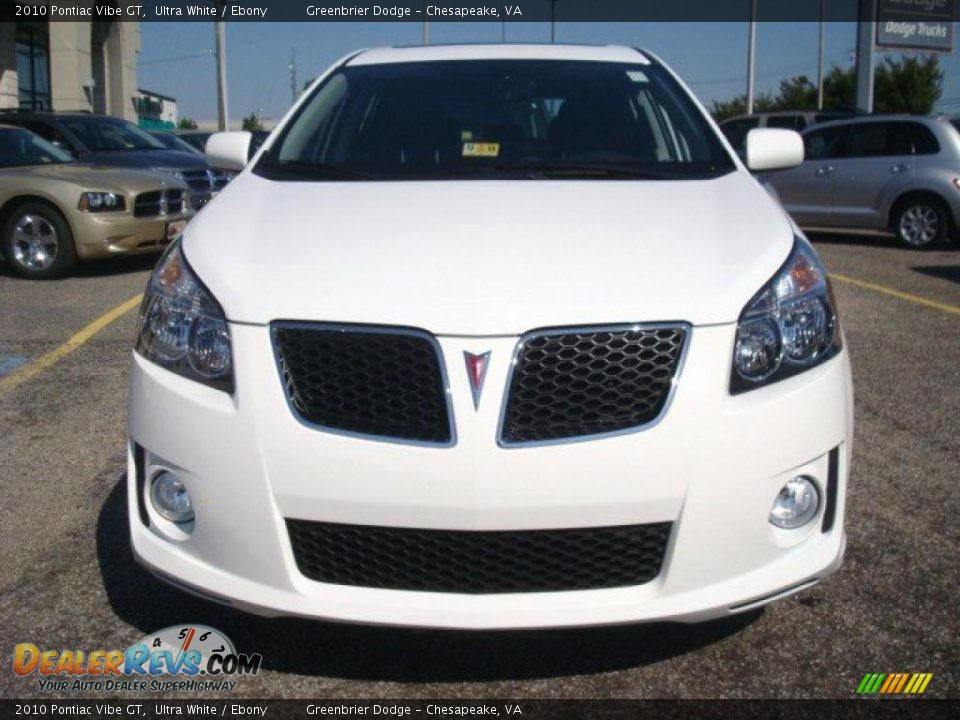 2010 Pontiac Vibe GT Ultra White / Ebony Photo #9