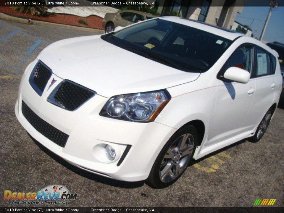 2010 Pontiac Vibe GT Ultra White / Ebony Photo #10