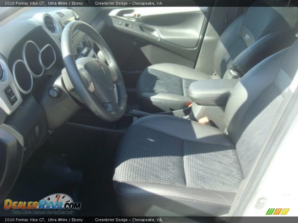 2010 Pontiac Vibe GT Ultra White / Ebony Photo #11