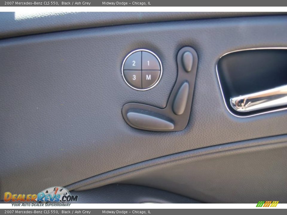 2007 Mercedes-Benz CLS 550 Black / Ash Grey Photo #8