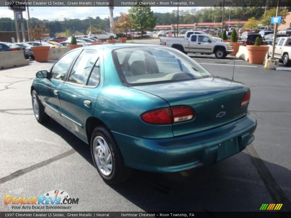 1997 Chevrolet Cavalier LS Sedan Green Metallic / Neutral Photo #4