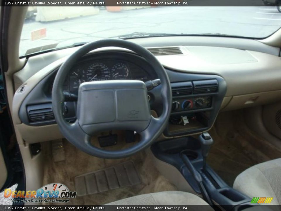 1997 Chevrolet Cavalier LS Sedan Green Metallic / Neutral Photo #10