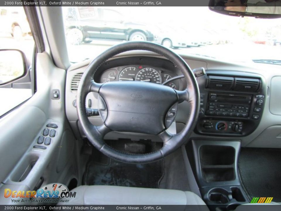 Medium Graphite Interior - 2000 Ford Explorer XLT Photo #18