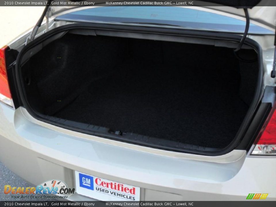 2010 Chevrolet Impala LT Gold Mist Metallic / Ebony Photo #17