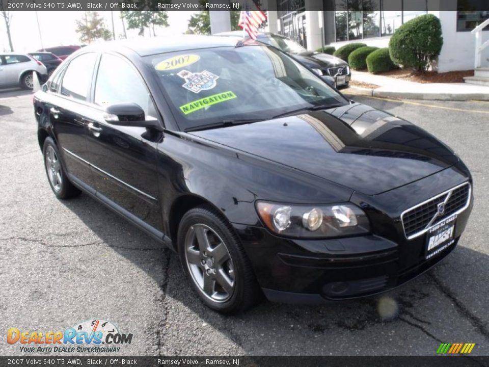 2007 Volvo S40 T5 AWD Black / Off-Black Photo #1