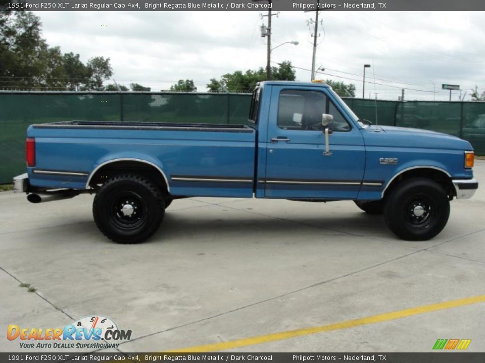 1991 Ford F250 XLT Lariat Regular Cab 4x4 Bright Regatta Blue Metallic / Dark Charcoal Photo #2
