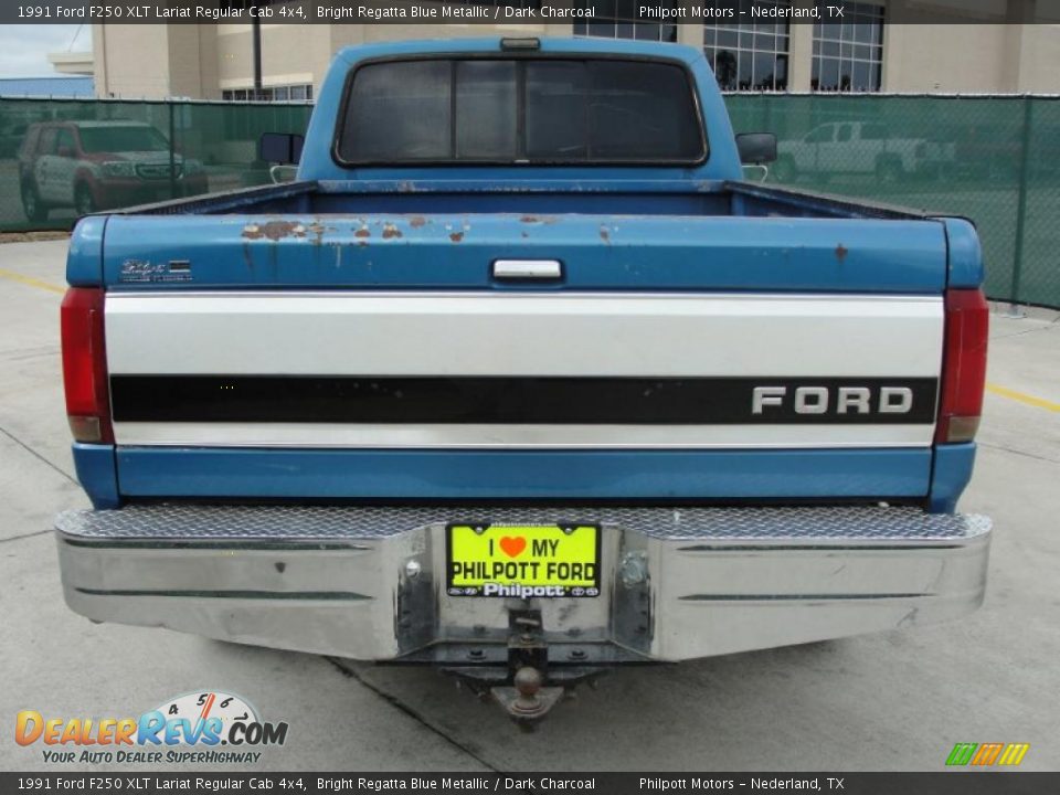 1991 Ford F250 XLT Lariat Regular Cab 4x4 Bright Regatta Blue Metallic / Dark Charcoal Photo #4