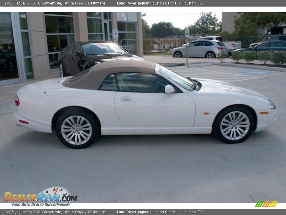 2005 Jaguar XK XK8 Convertible White Onyx / Cashmere Photo #12