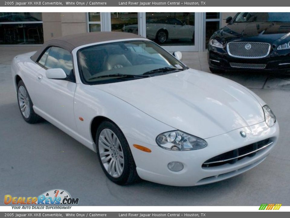 2005 Jaguar XK XK8 Convertible White Onyx / Cashmere Photo #13