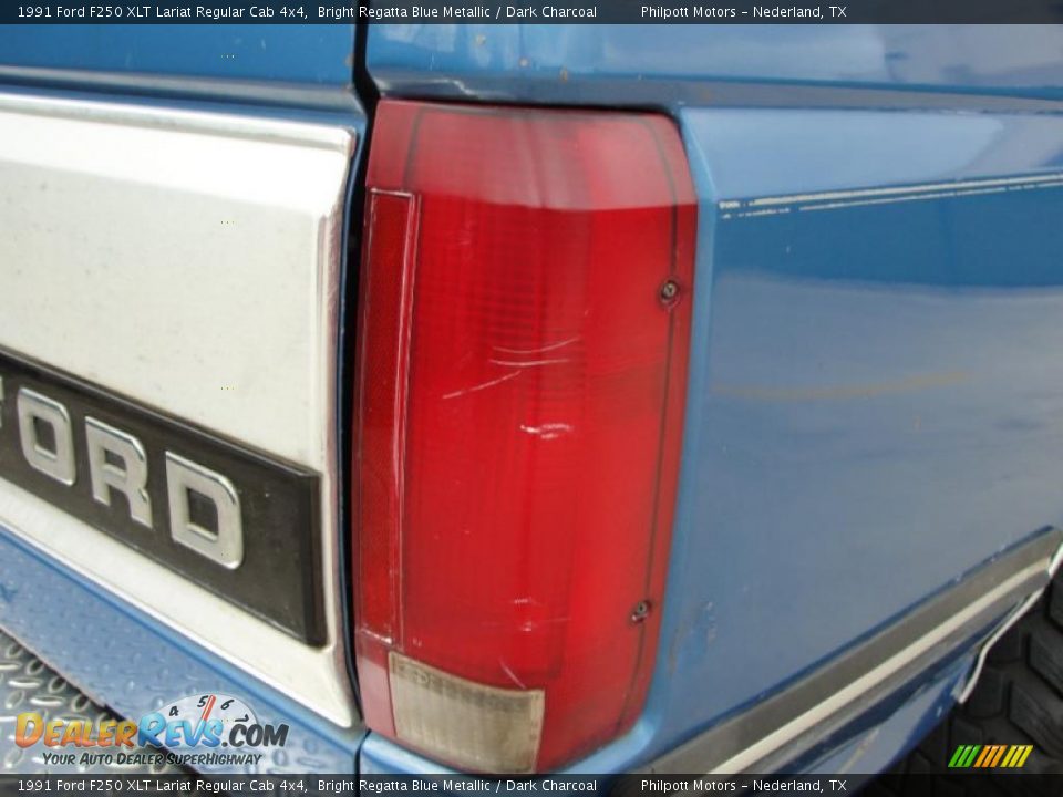 1991 Ford F250 XLT Lariat Regular Cab 4x4 Bright Regatta Blue Metallic / Dark Charcoal Photo #17