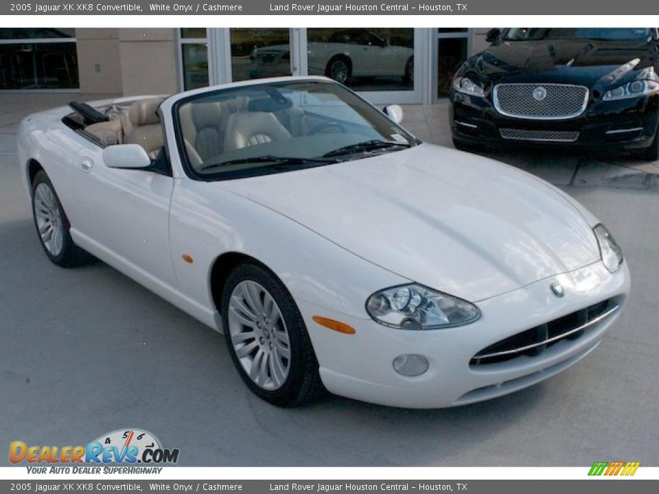 2005 Jaguar XK XK8 Convertible White Onyx / Cashmere Photo #21