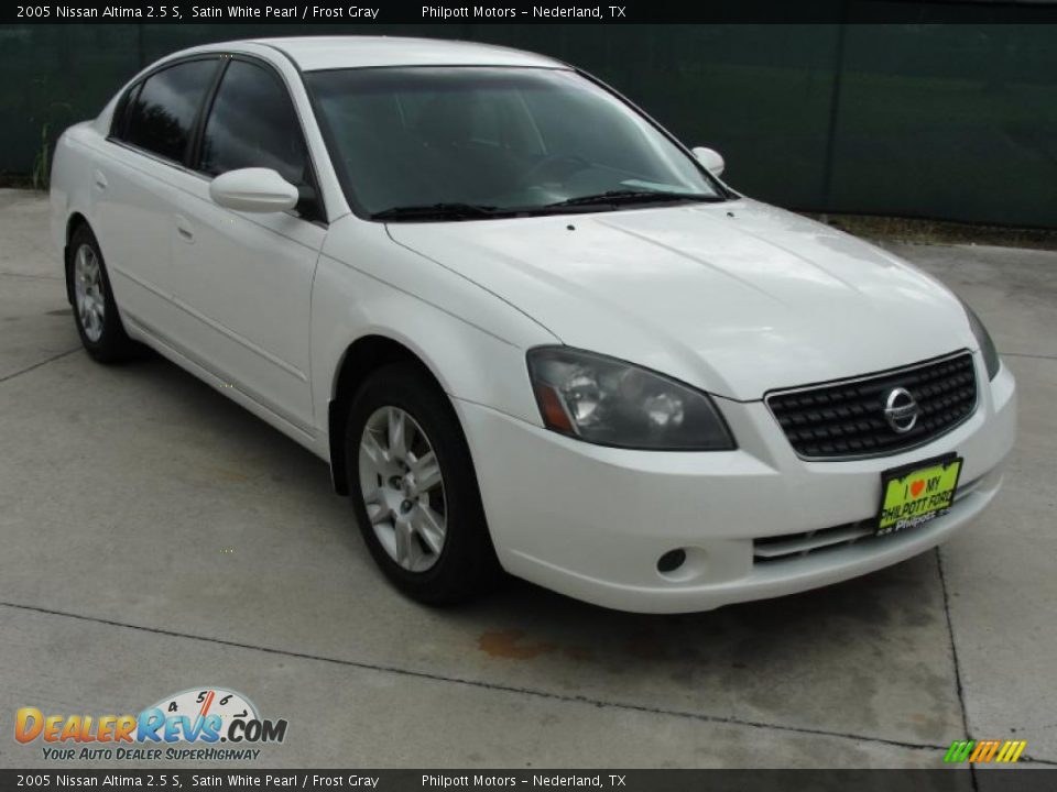2005 Nissan Altima 2.5 S Satin White Pearl / Frost Gray Photo #1