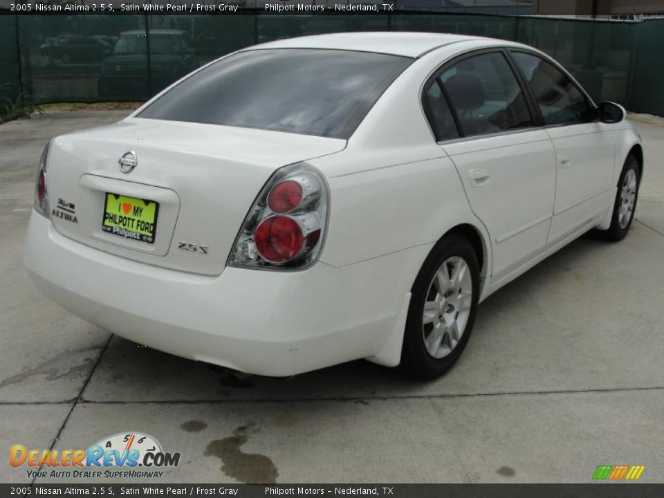2005 Nissan Altima 2.5 S Satin White Pearl / Frost Gray Photo #3