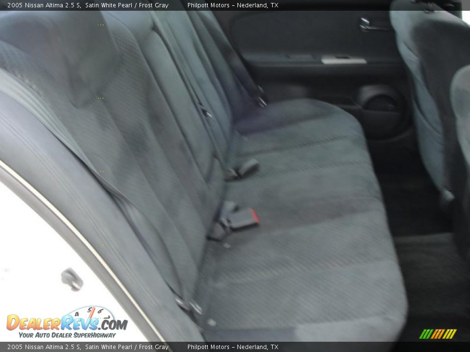 2005 Nissan Altima 2.5 S Satin White Pearl / Frost Gray Photo #26