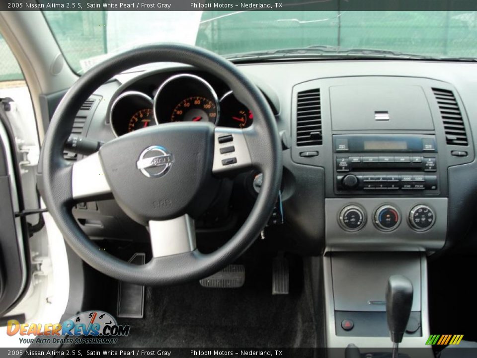2005 Nissan Altima 2.5 S Satin White Pearl / Frost Gray Photo #34