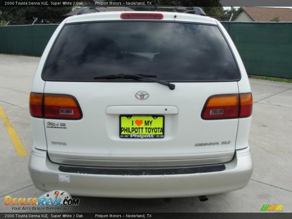 2000 Toyota Sienna XLE Super White / Oak Photo #4