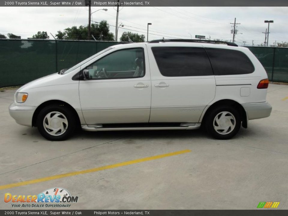 2000 Toyota Sienna XLE Super White / Oak Photo #6