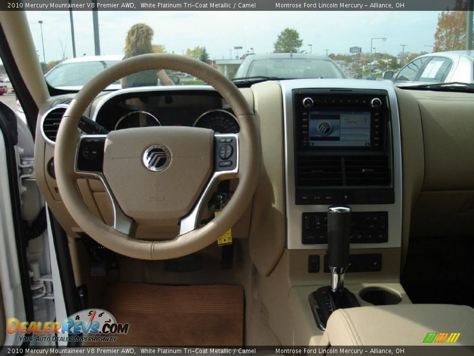 2010 Mercury Mountaineer V8 Premier AWD White Platinum Tri-Coat Metallic / Camel Photo #14