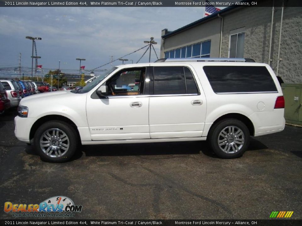 2011 Lincoln Navigator L Limited Edition 4x4 White Platinum Tri-Coat / Canyon/Black Photo #2
