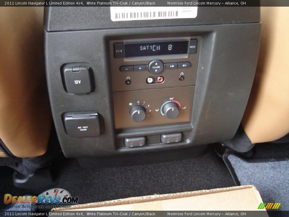 Controls of 2011 Lincoln Navigator L Limited Edition 4x4 Photo #15