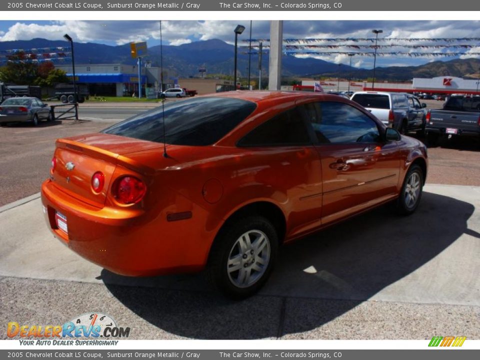 2005 Chevrolet Cobalt LS Coupe Sunburst Orange Metallic / Gray Photo #4