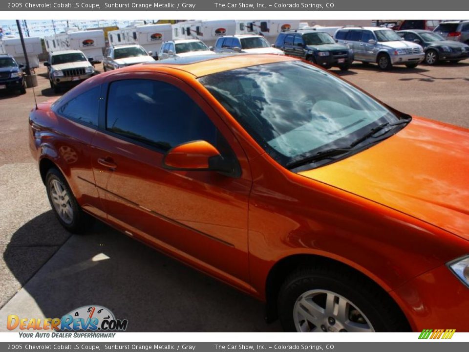 2005 Chevrolet Cobalt LS Coupe Sunburst Orange Metallic / Gray Photo #16