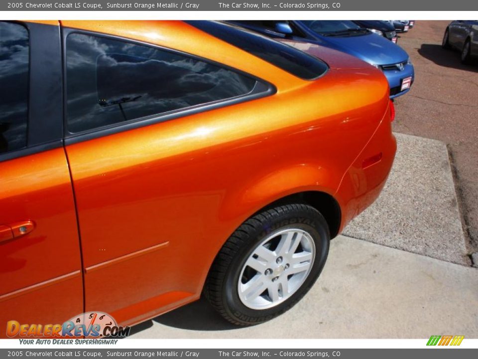 2005 Chevrolet Cobalt LS Coupe Sunburst Orange Metallic / Gray Photo #21