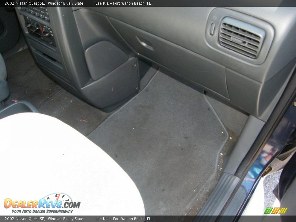 2002 Nissan Quest SE Windsor Blue / Slate Photo #31