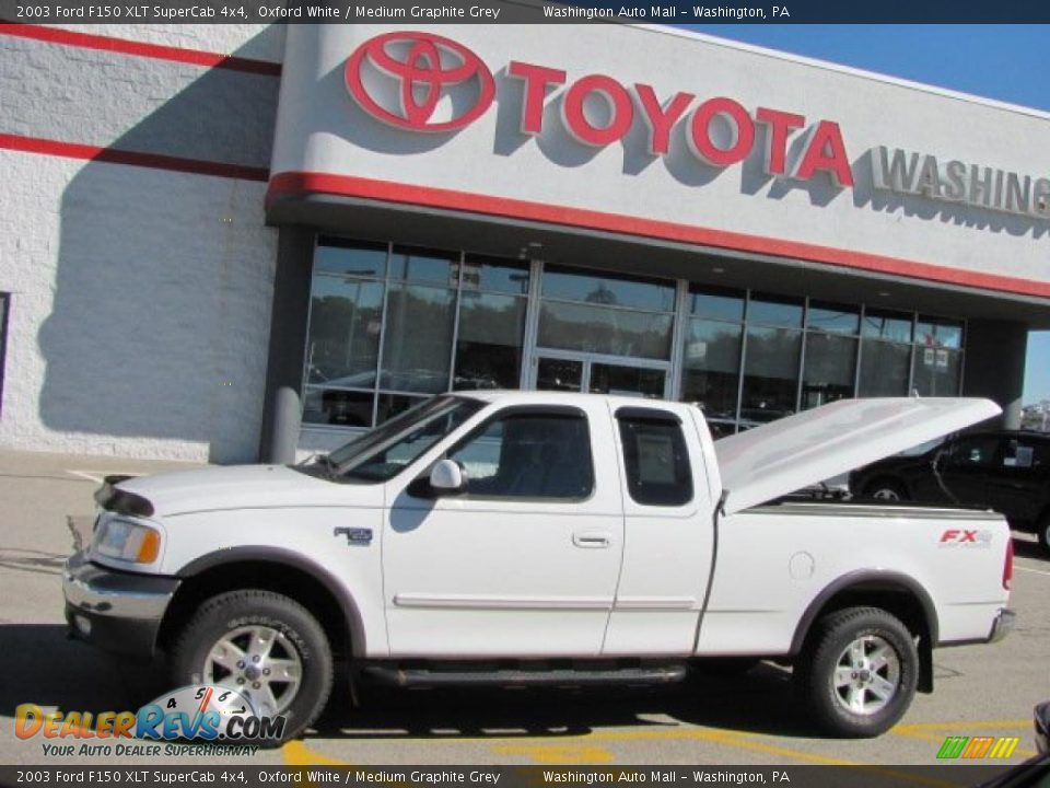 2003 Ford F150 XLT SuperCab 4x4 Oxford White / Medium Graphite Grey Photo #2