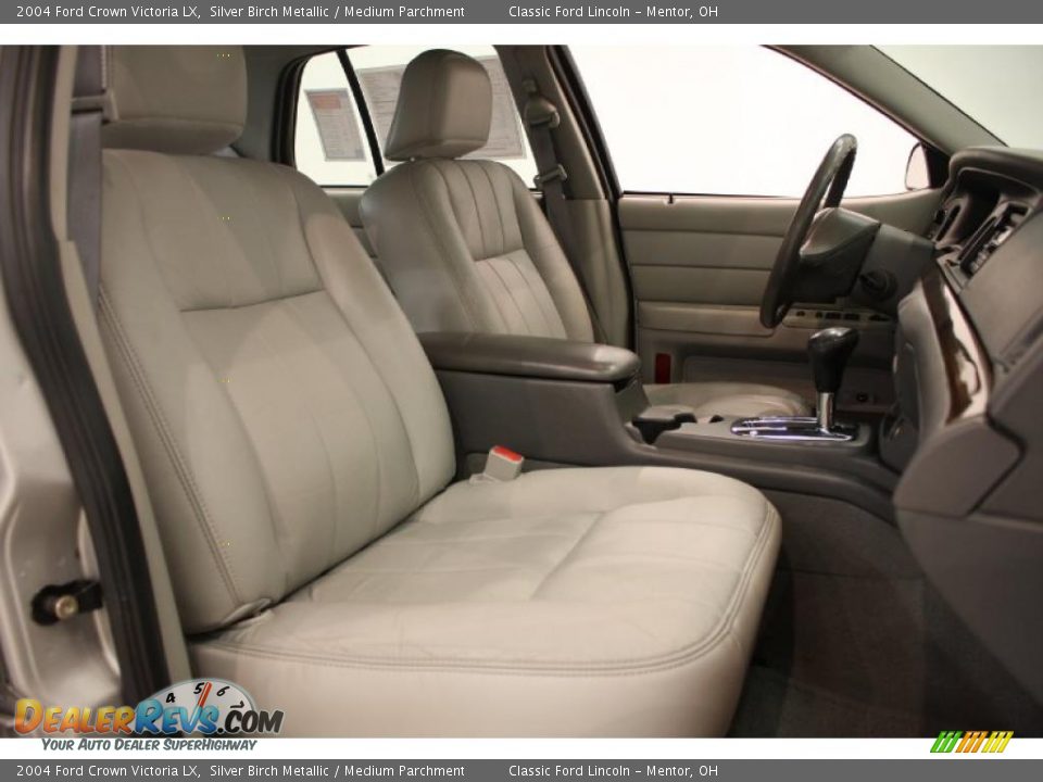 Medium Parchment Interior - 2004 Ford Crown Victoria LX Photo #17