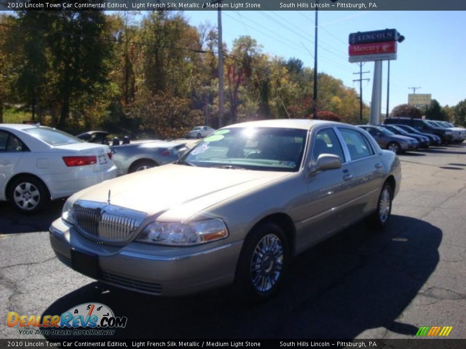 2010 Lincoln Town Car Continental Edition Light French Silk Metallic / Medium Light Stone Photo #1